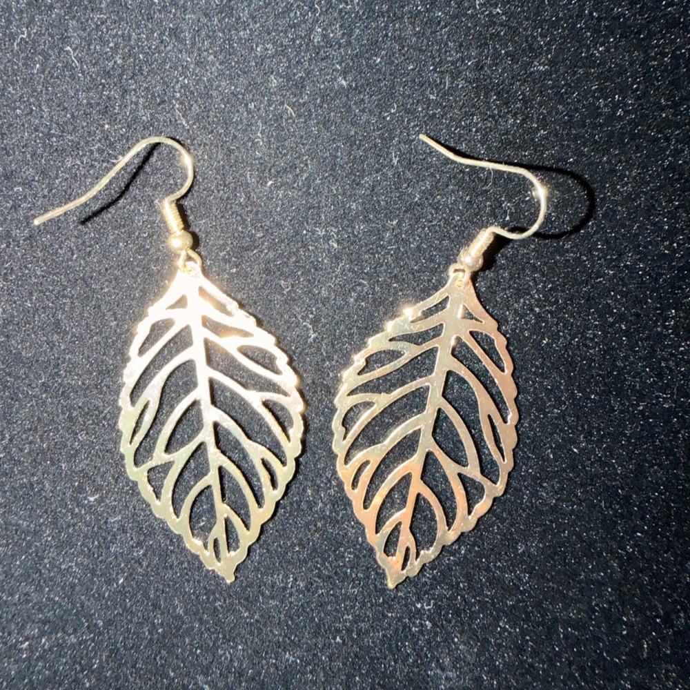 Elegant Gold Leaf Earrings